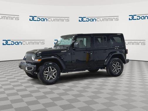 Black Clearcoat 2025 Jeep Wrangler Sahara