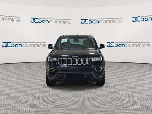 Diamond Black 2017 Jeep Grand Cherokee Laredo
