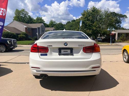 WHITE 2016 BMW 328 xDrive