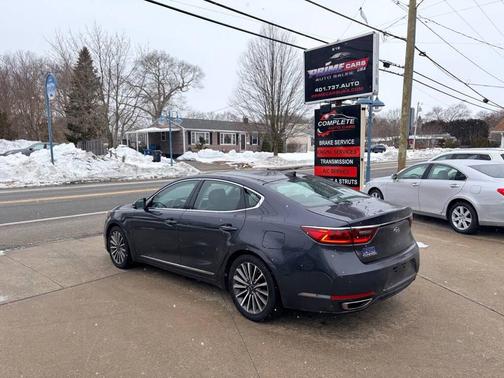 2018 Kia Cadenza Premium