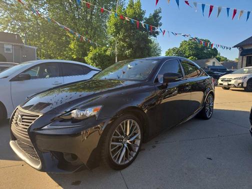 Obsidian 2016 Lexus IS 300 Base
