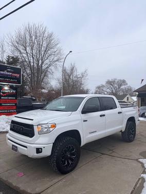 2017 Toyota Tundra SR5