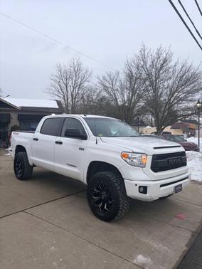 2017 Toyota Tundra SR5