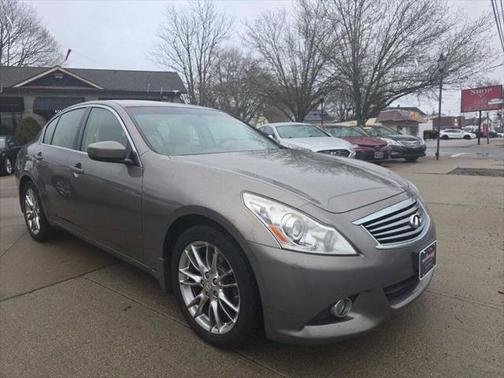 2011 INFINITI G37x Base