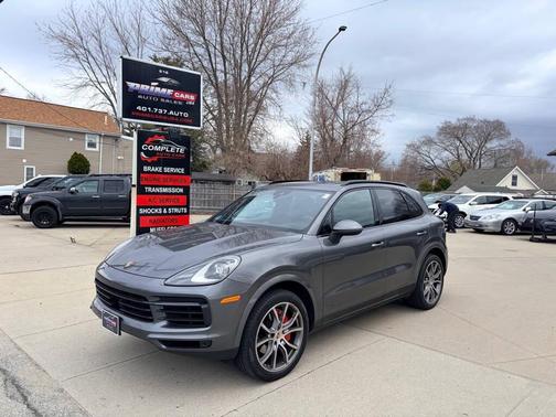 2020 Porsche Cayenne Cayenne