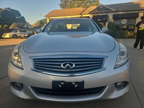 2013 INFINITI G37x Base