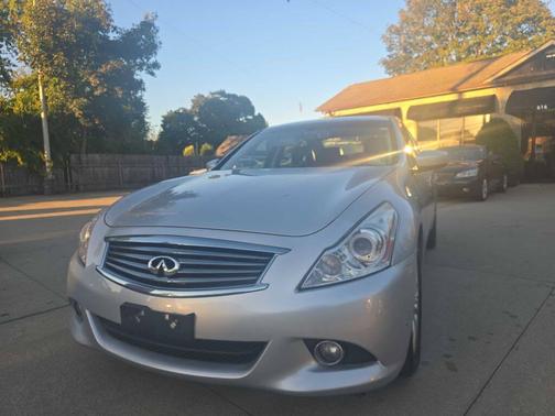 2013 INFINITI G37x Base