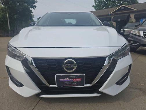 WHITE 2023 Nissan Sentra SR