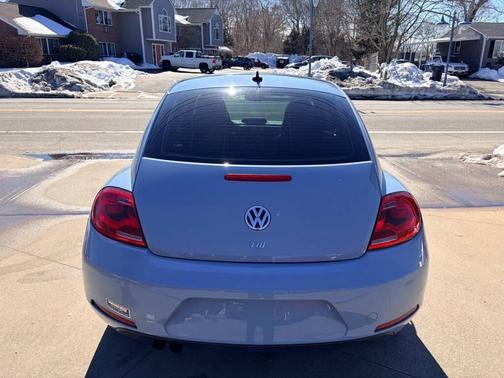 2013 Volkswagen Beetle 2.0L TDI