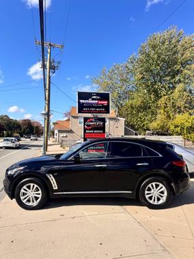 2017 INFINITI QX70 Base