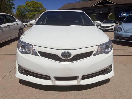 WHITE 2012 Toyota Camry BASE