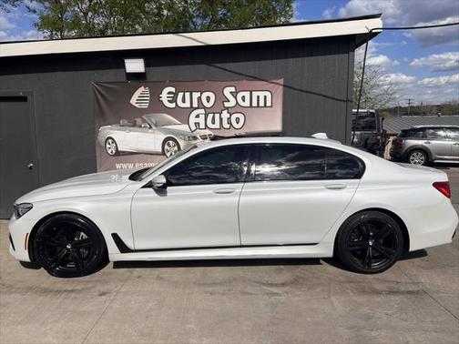 2016 BMW 740 740i 4dr Sedan