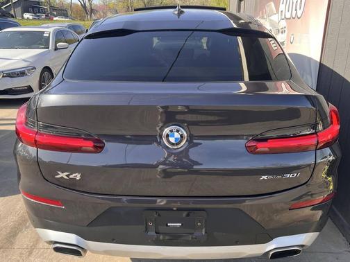 2022 BMW X4 xDrive30i