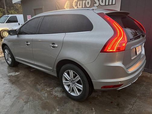2016 Volvo XC60 T6 Platinum