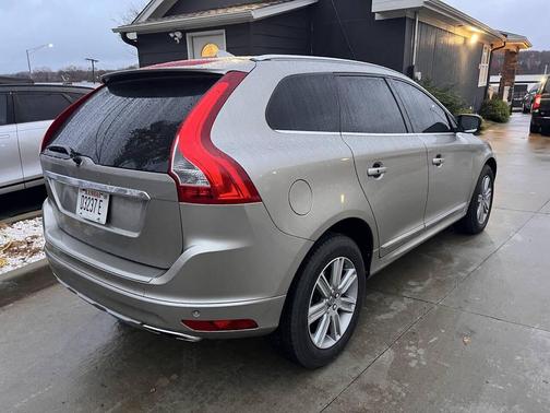 2016 Volvo XC60 T6 Platinum