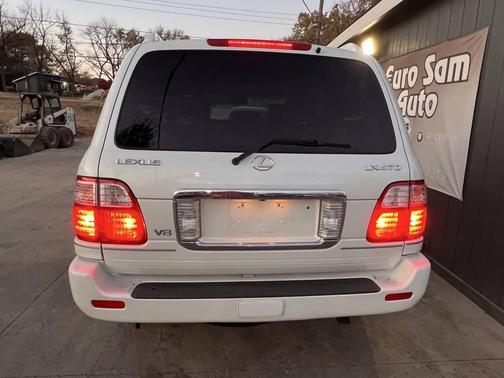 2004 Lexus LX 470 Base