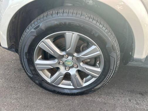 2016 Land Rover LR4 Base