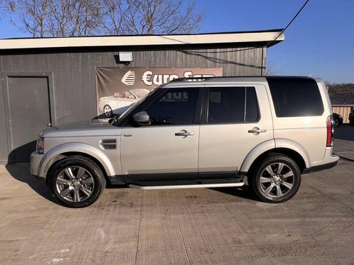 2016 Land Rover LR4 Base