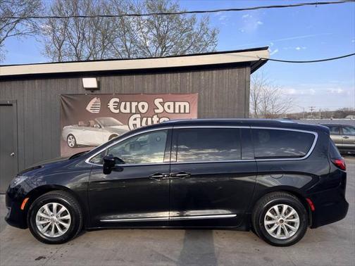 2018 Chrysler Pacifica Touring-L Plus