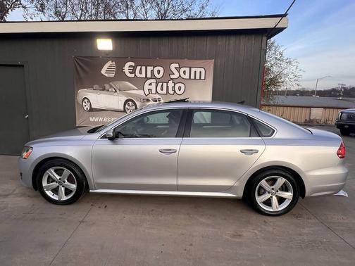 2013 Volkswagen Passat 2.5 SE