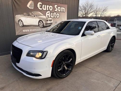 2021 Chrysler 300 S