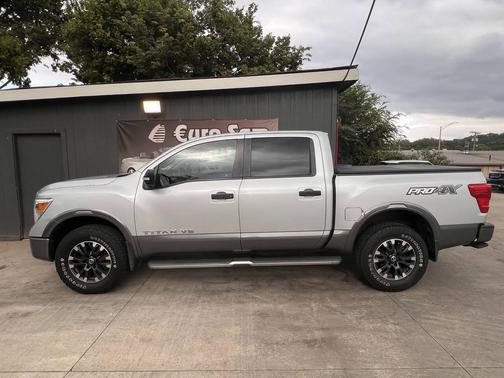 2018 Nissan Titan PRO-4X