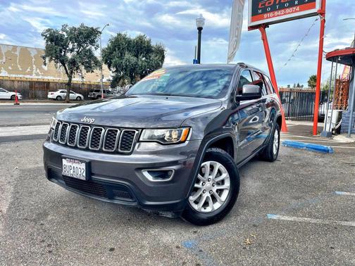 2021 Jeep Grand Cherokee Laredo