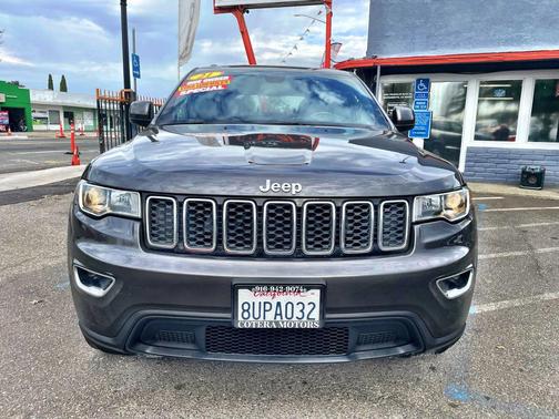 2021 Jeep Grand Cherokee Laredo
