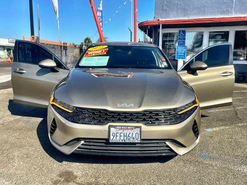 2022 Kia K5 LXS