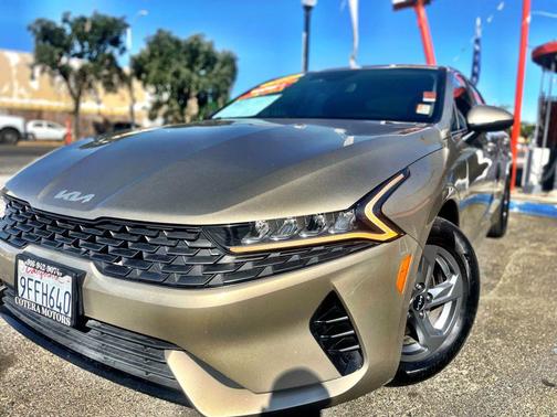 2022 Kia K5 LXS