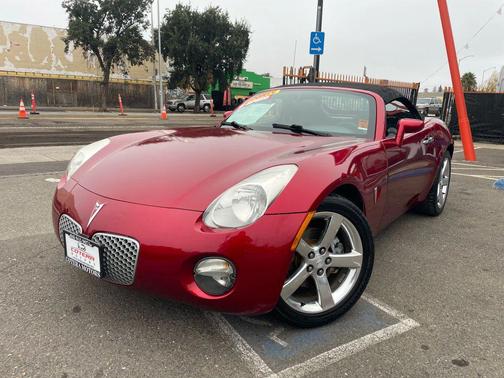 2006 Pontiac Solstice Convertible 2D