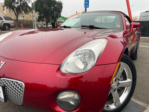 2006 Pontiac Solstice Convertible 2D