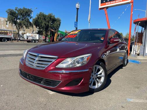 2013 Hyundai Genesis 3.8