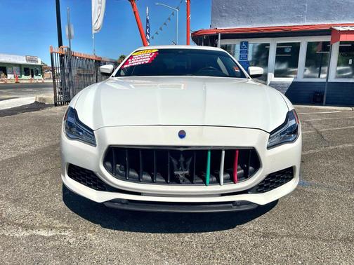 2018 Maserati Quattroporte S
