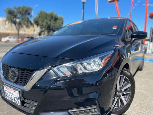 2021 Nissan Versa 1.6 SV