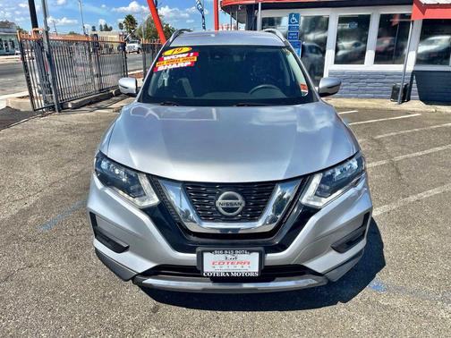 2019 Nissan Rogue SV