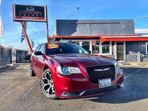 2018 Chrysler 300 Touring