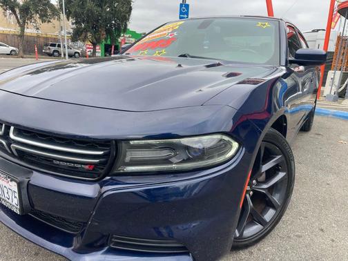 2016 Dodge Charger SE