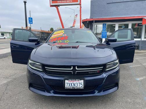 2016 Dodge Charger SE