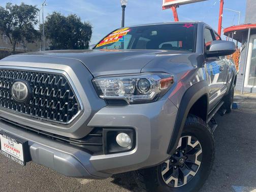 2019 Toyota Tacoma SR5