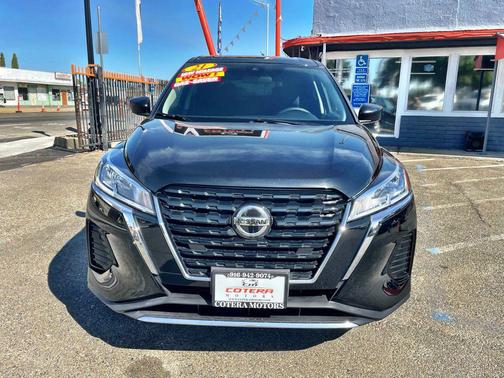 2021 Nissan Kicks S