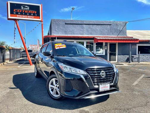 2021 Nissan Kicks S