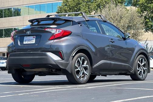2018 Toyota C-HR XLE Premium
