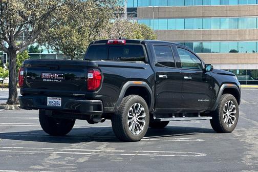 Onyx Black 2024 GMC Canyon Denali