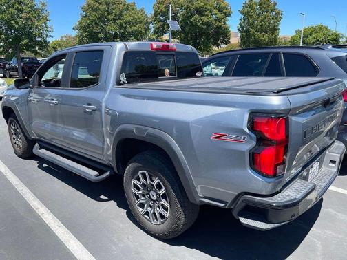 Sterling Gray Metallic 2024 Chevrolet Colorado Z71