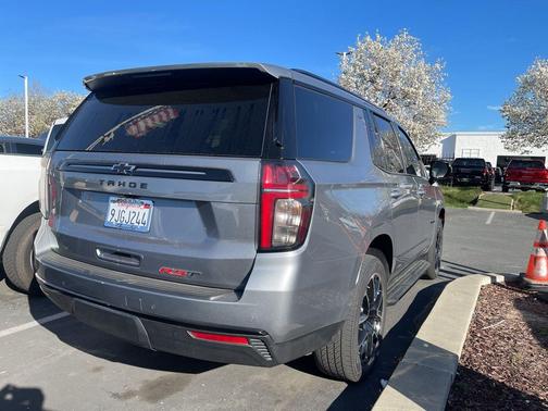 2023 Chevrolet Tahoe 4WD RST