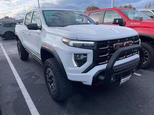 2023 GMC Canyon AT4X