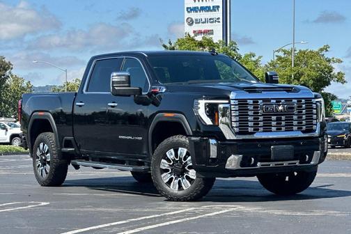 Onyx Black 2024 GMC Sierra 2500 Denali