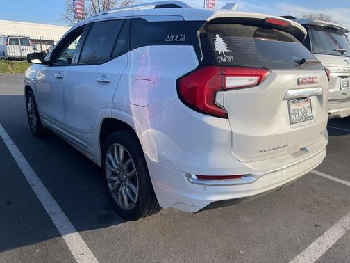 2023 GMC Terrain Denali