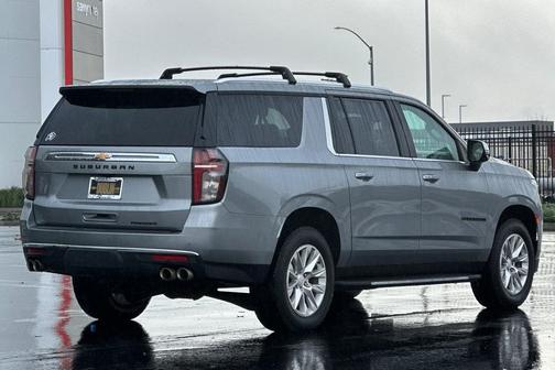 2023 Chevrolet Suburban Premier